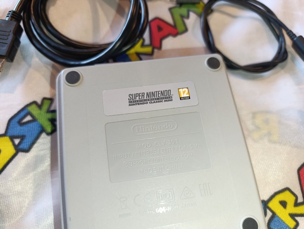 Konsola SNES Mini Super Nintendo MiNi super stan sprawna w pełni