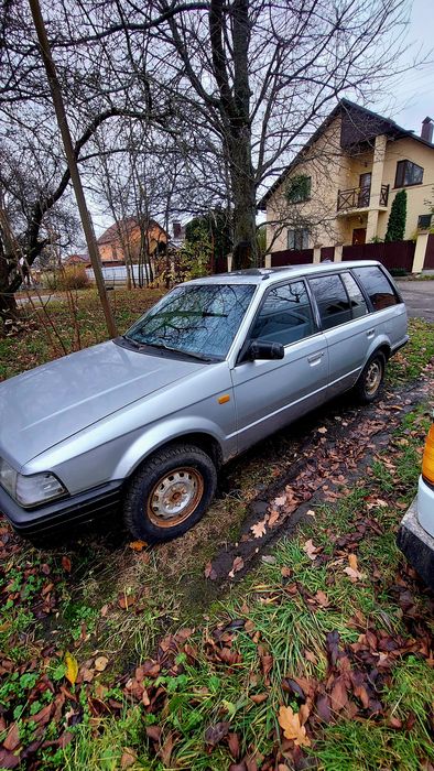 Mazda 323 універсал