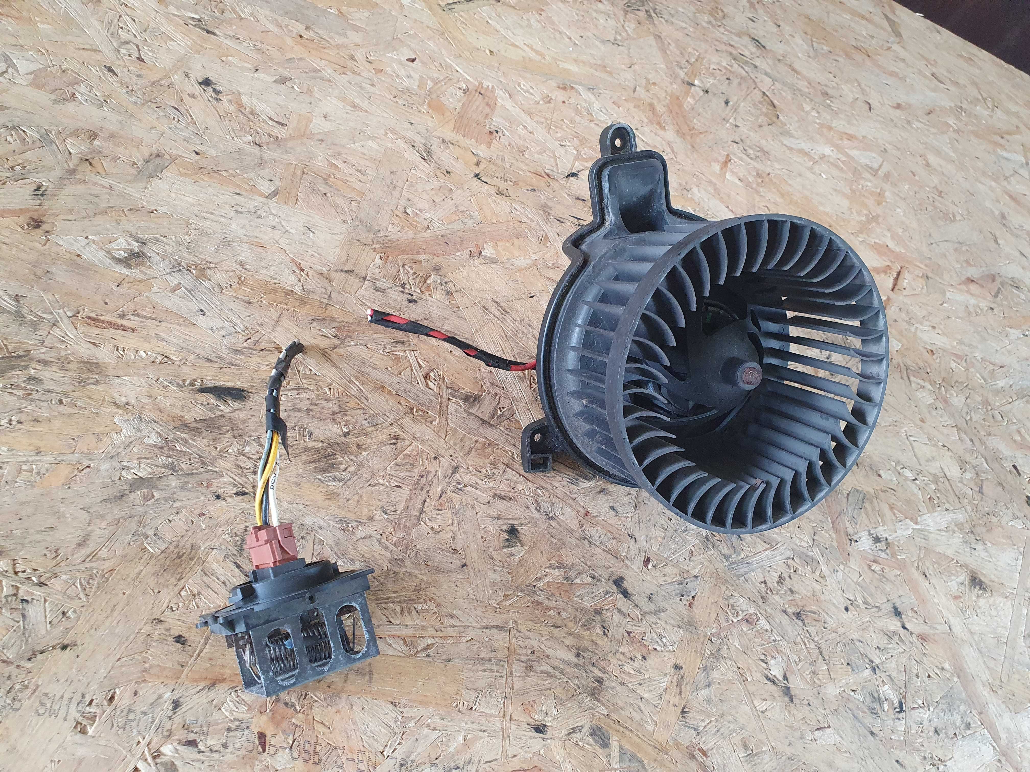 Wentylator dmuchawa nawiewu kabiny rezystor Citroen Berlingo 05r 1.9d