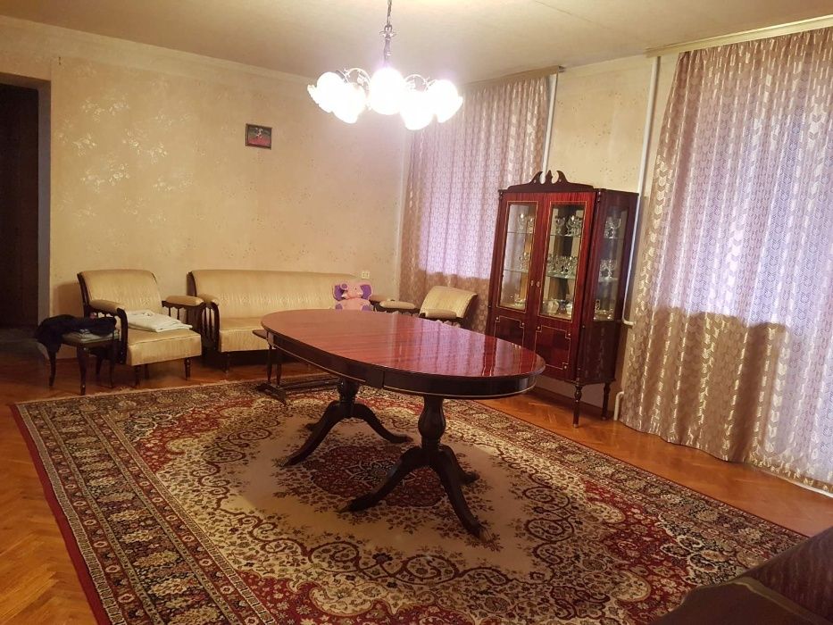 Продам 4 ком. квартиру 105 кв. метров , улица Сосновая