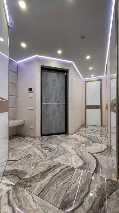 Продам 4к квартиру в ЖК "Атлант" на А. Поля (низ)