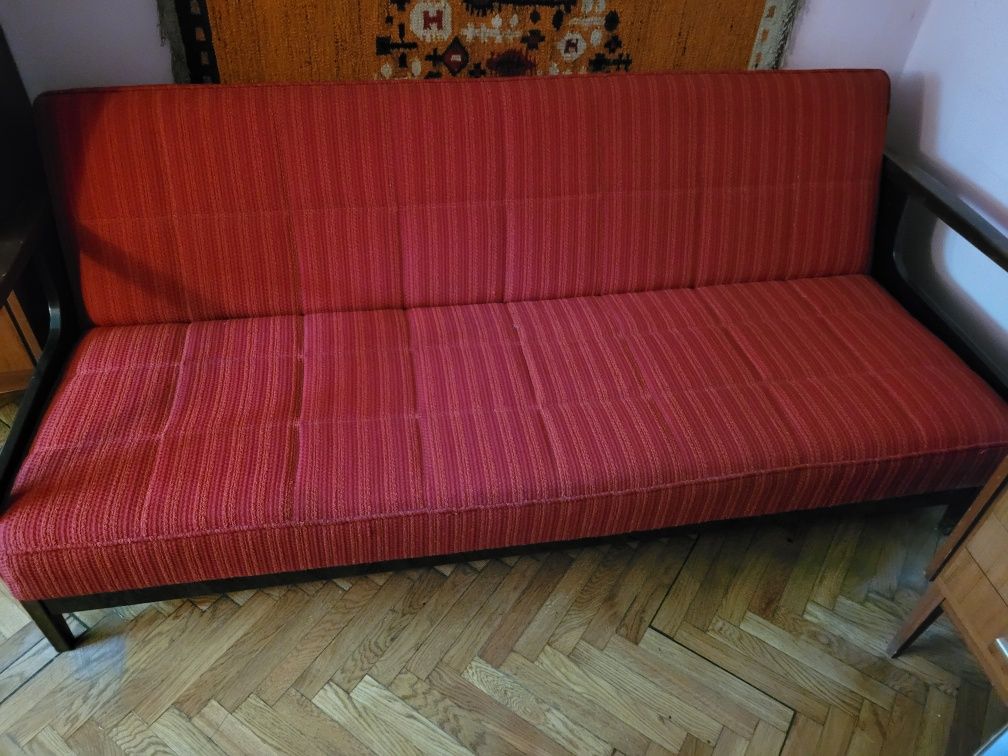 Wersalka, kanapa, tapczan rozkladany