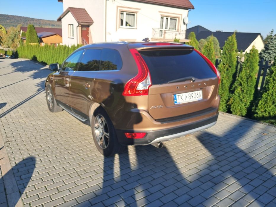 VOLVO XC 60 2.0 5D AWD SUMMUM 2010