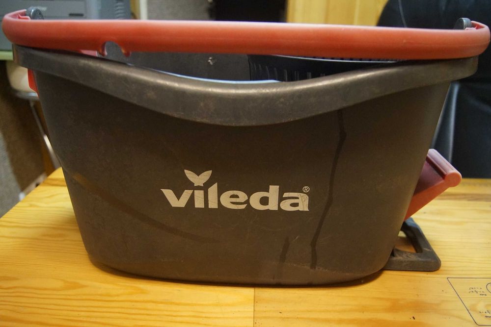 wiadro obrotowe mop vileda uszkodzone
