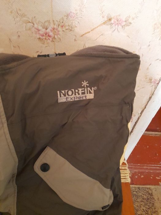 Продам новi штани зимовi