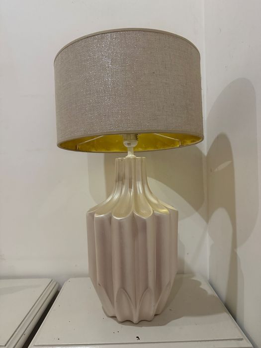 Vendo 2 Candeeiros de mesa de quarto