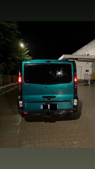 Renault Trafic Passenger 2009r 2.0 DCI 9- osobowy