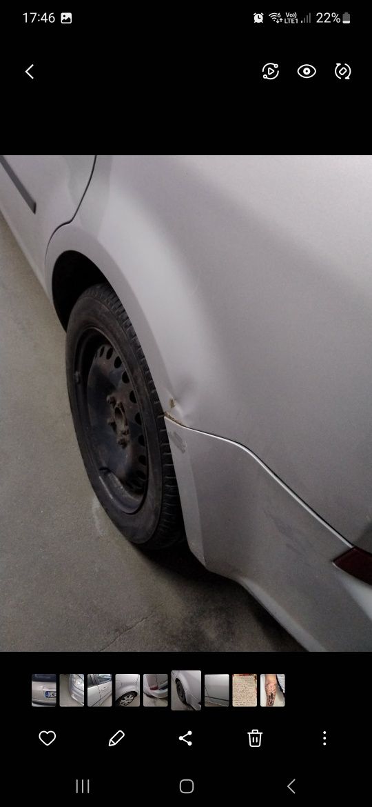 Ford C-Max 2007.