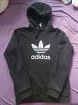 Czarna bluza Adidas z kapturem