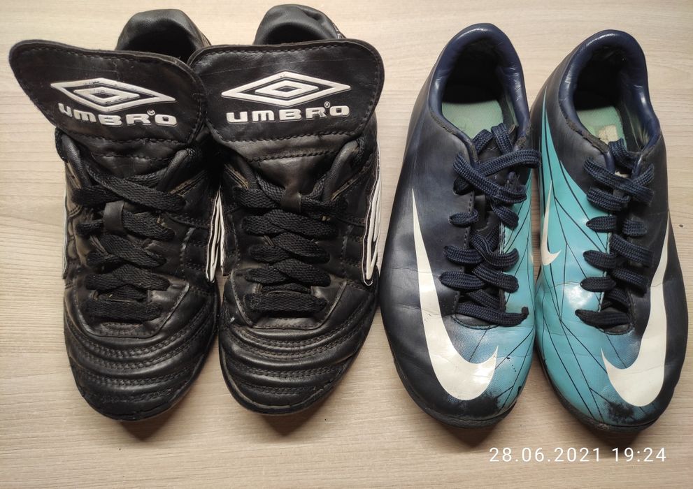 Кроссовки, бутсы футбольные стелька 18.5 см, размер 30-32