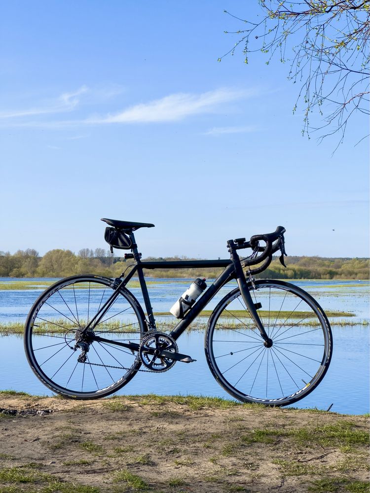 Cannondale caad 10 rower szosa gravel kolażówka.