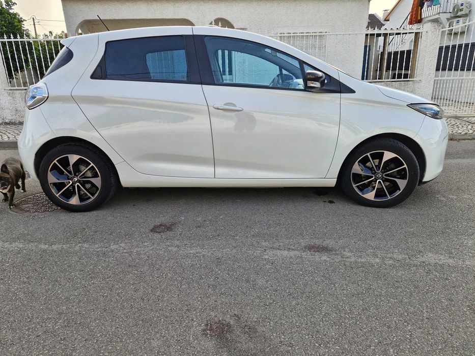 Renault zoe baterias próprias