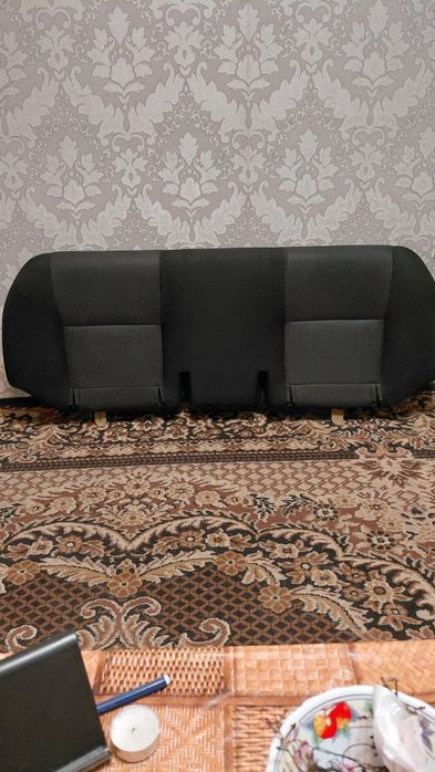 Продам задний диван с Тойота авенсис т25