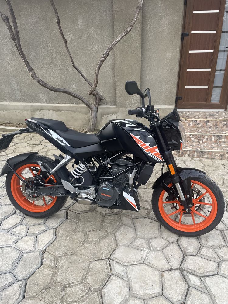 Продам мотоцикл KTM DUKE