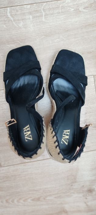Sandálias de cunha ZARA tam 37