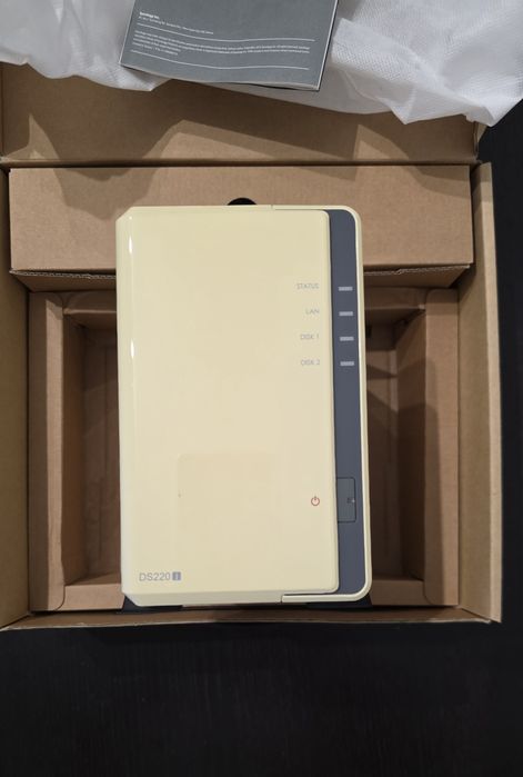 Servidor Synology da220j