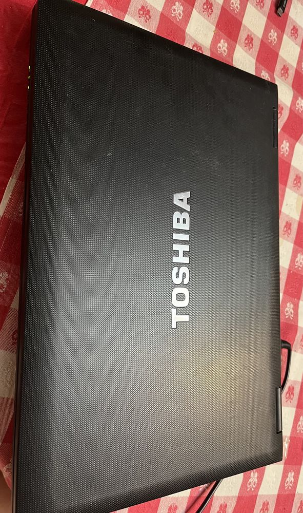 Toshiba Tecra A11 | Intel core i5 | 4GB RAM | 128GB ROM