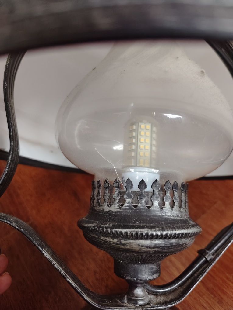 Zyrandol vintage lampa wisząca sufitowa szklany czarny i biały klasycz