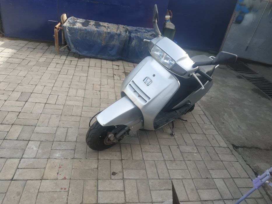 Продам скутер Хонда леад 90