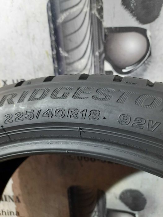 Шини 6,5мм 225/40 R18 BRIDGESTONE Blizzak LM001 б/у зима склад