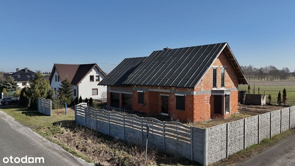 Dom w stanie surowym zamkniętym - spokojna okolica