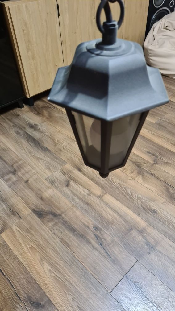Lampa wisząca, latarnia