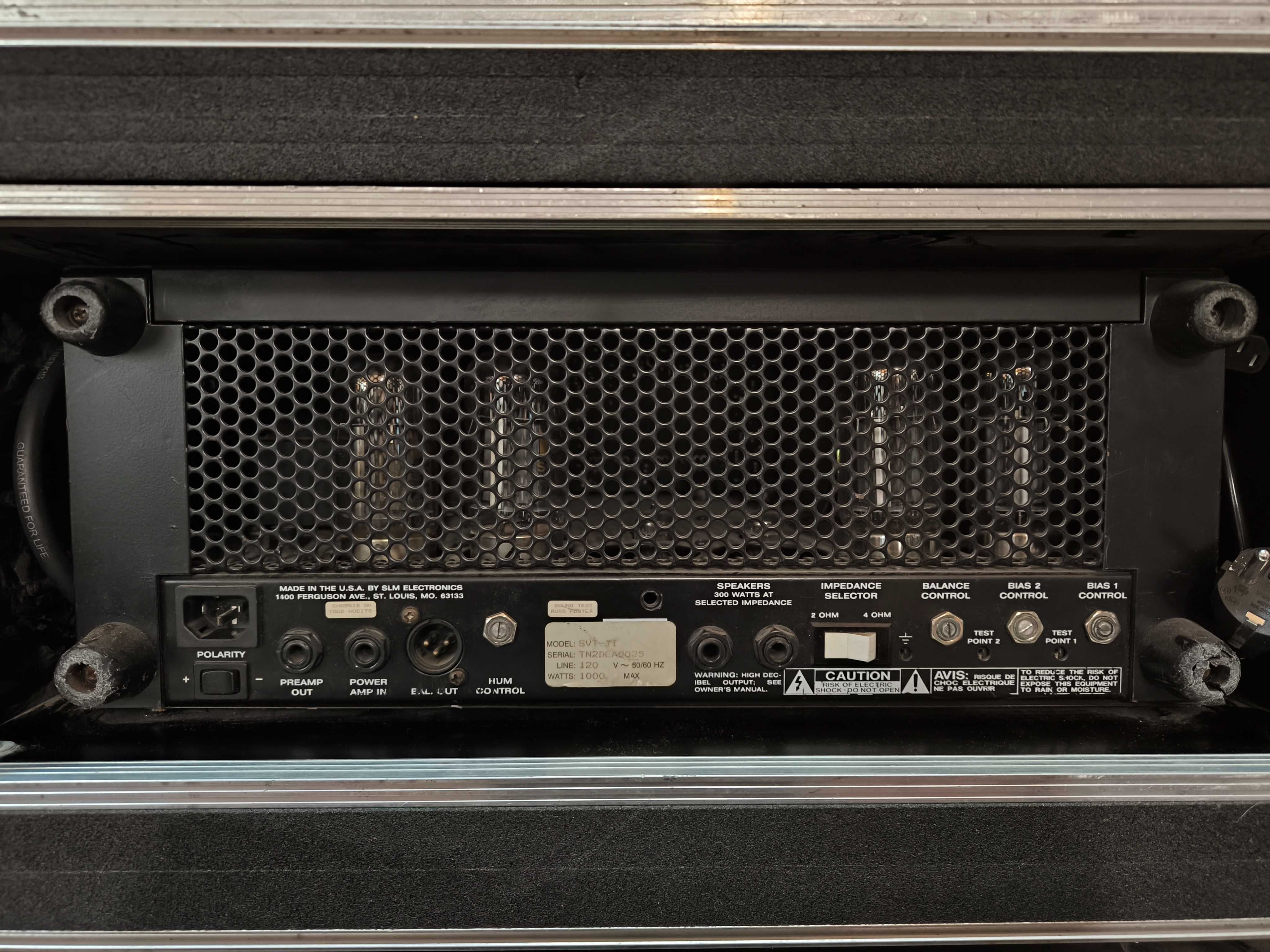 Wzmacniacz basowy AMPEG SVT 2 II