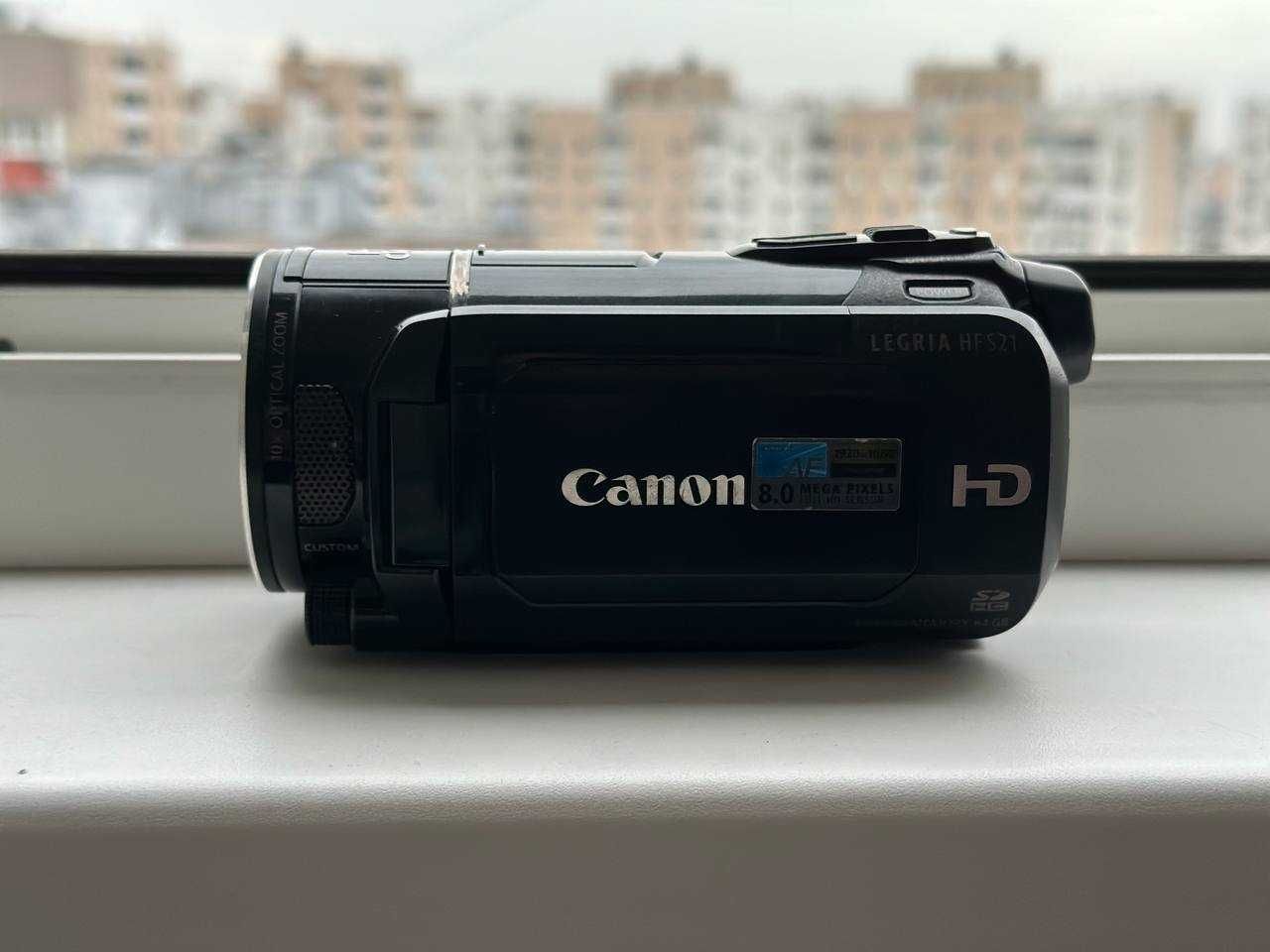 Продам Canon Legria HF S21