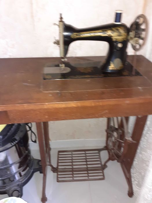 Máquina de costura antiga