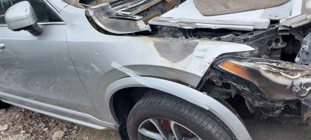 Крило Volvo xc90 праве крыло правое вольво Хс90