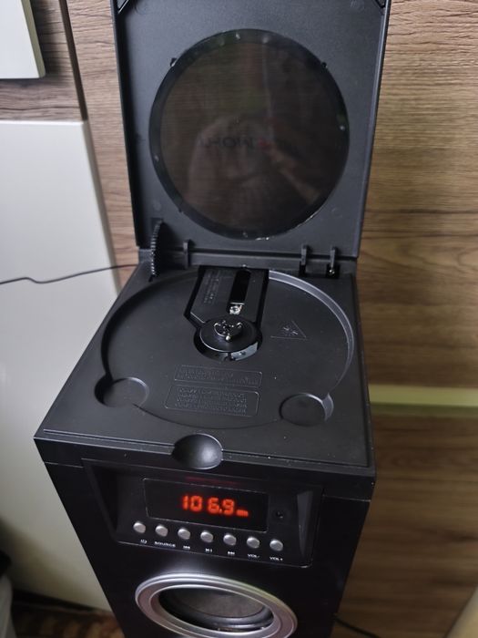 Wieża stereo Thomson USB charge SD Bluetooth line Radio