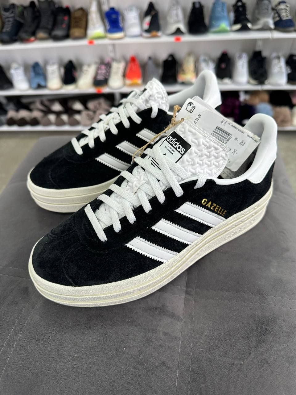 ОРИГІНАЛ 100% Кросівки Adidas Gazelle Bold Shoes Black Hq6912 38