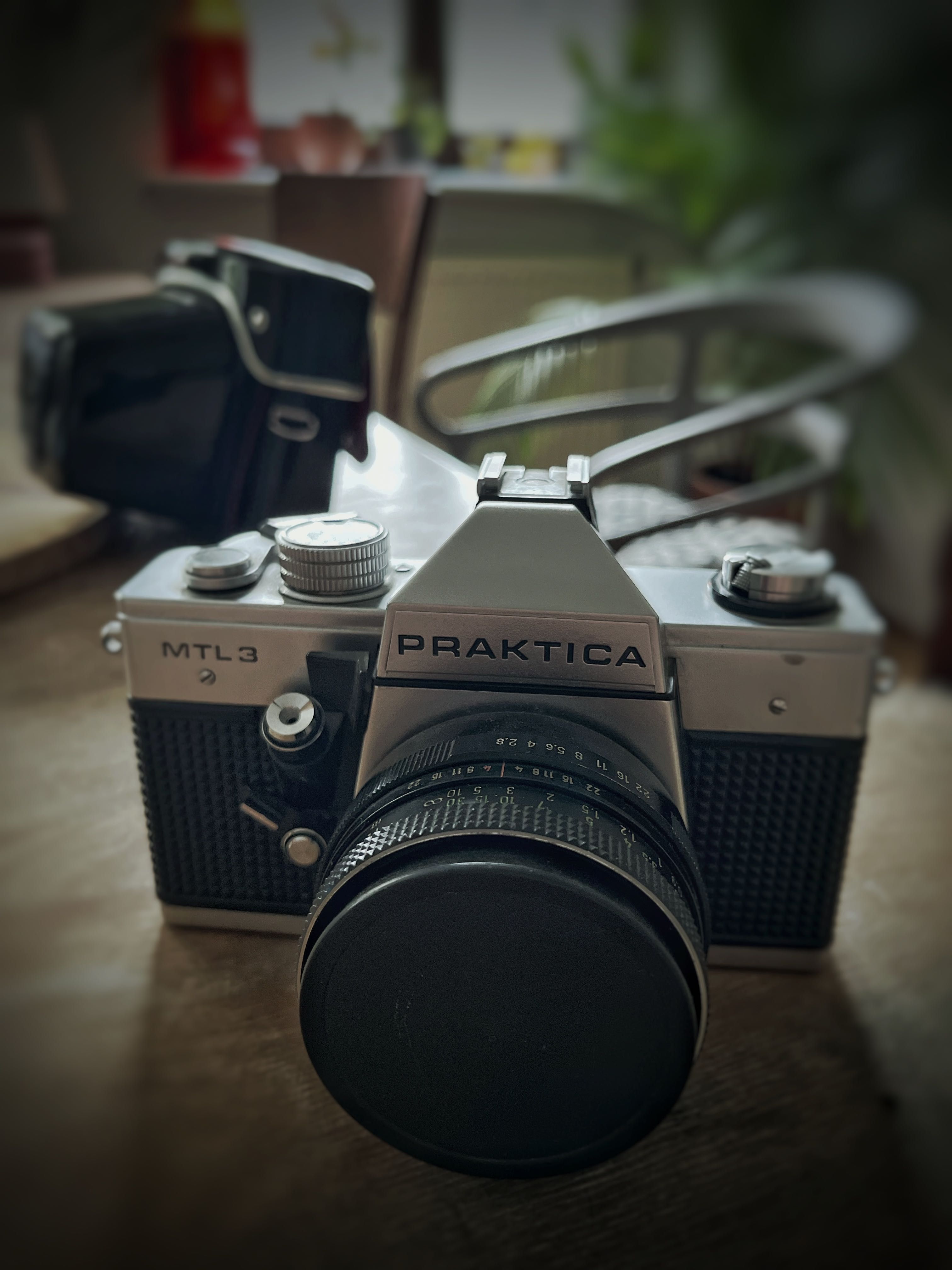 Aparat Praktica MTL3 z obiektywem 50 mm /2.8 Carl Zeiss