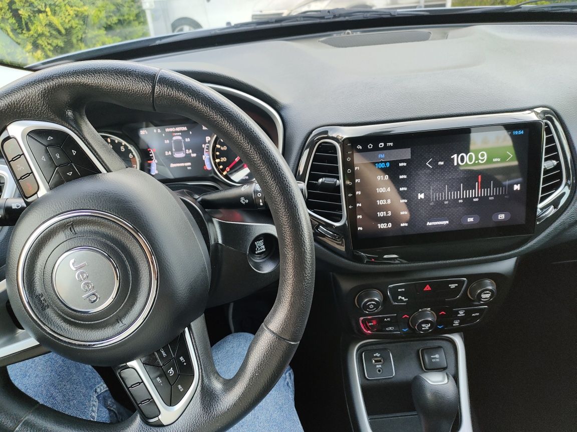 JEEP COMPASS 2018 року
