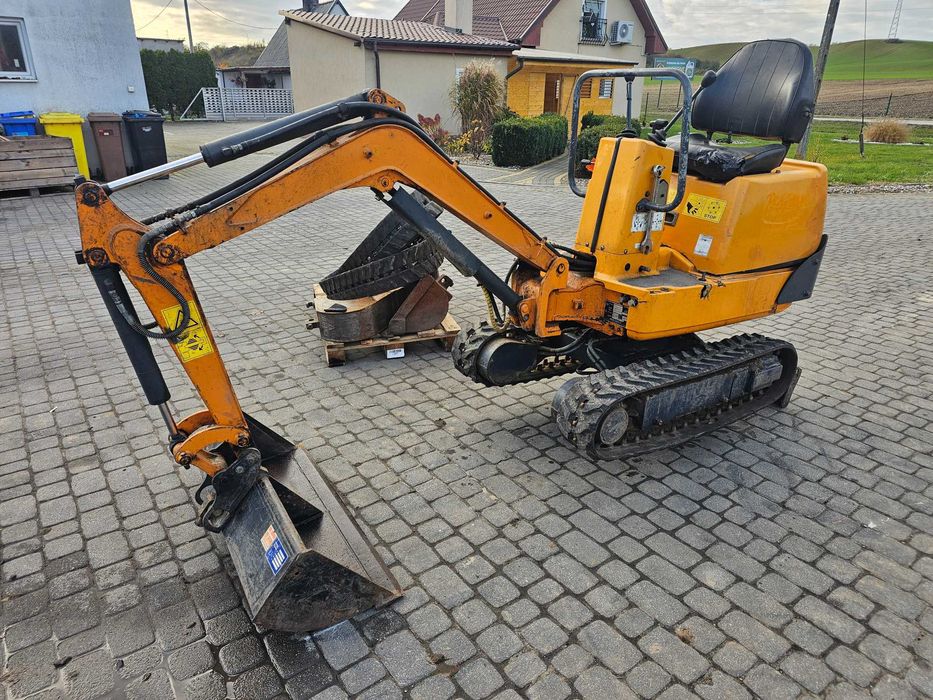 Mini Koparka Hanix H08B 750 KG