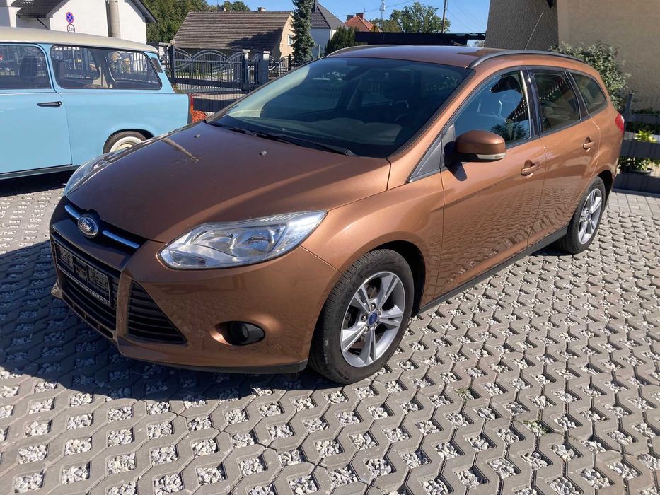 Ford Focus kombi navi klima alu 125km 6bieg Ecoboost focus ford