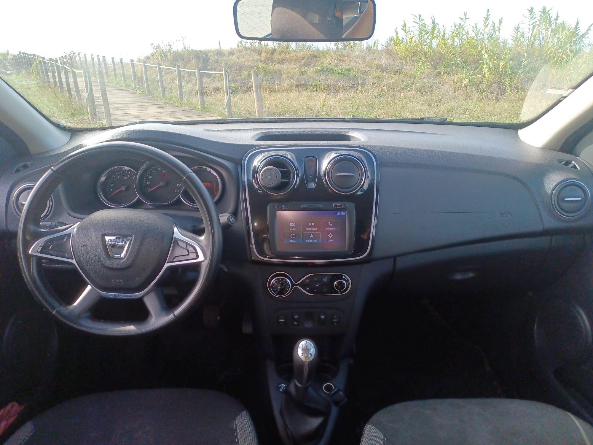 Dacia Sandero ( versão STEPWAY ) 1.0 gasolina GPL