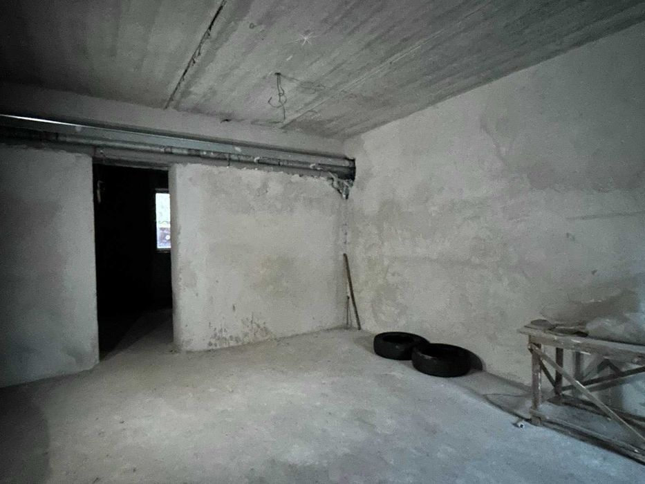 Продаж комерційного приміщення на вул. Озерна 3, площа 85.4 кв.м