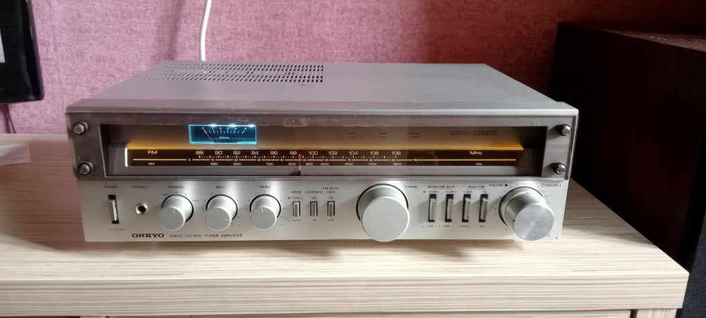 Amplituner stereo Onkyo TX-2000 Vintage