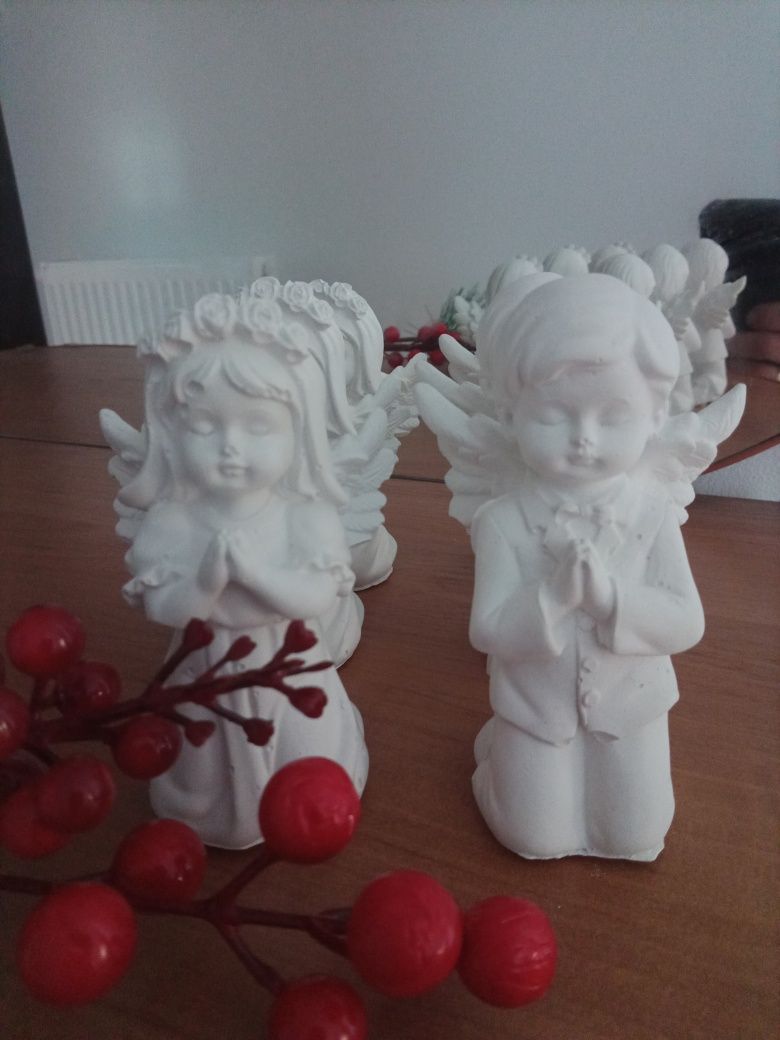 Gipsowy anioł , aniołek , Pamiątka Pierwszej Komunia Św. upominek ,