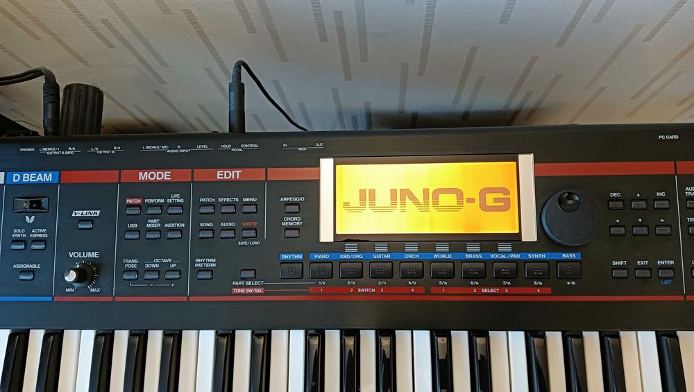 Roland Juno G stan perfekcyjny