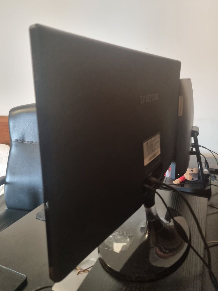 Monitor Samsung Syncmaster S22B350