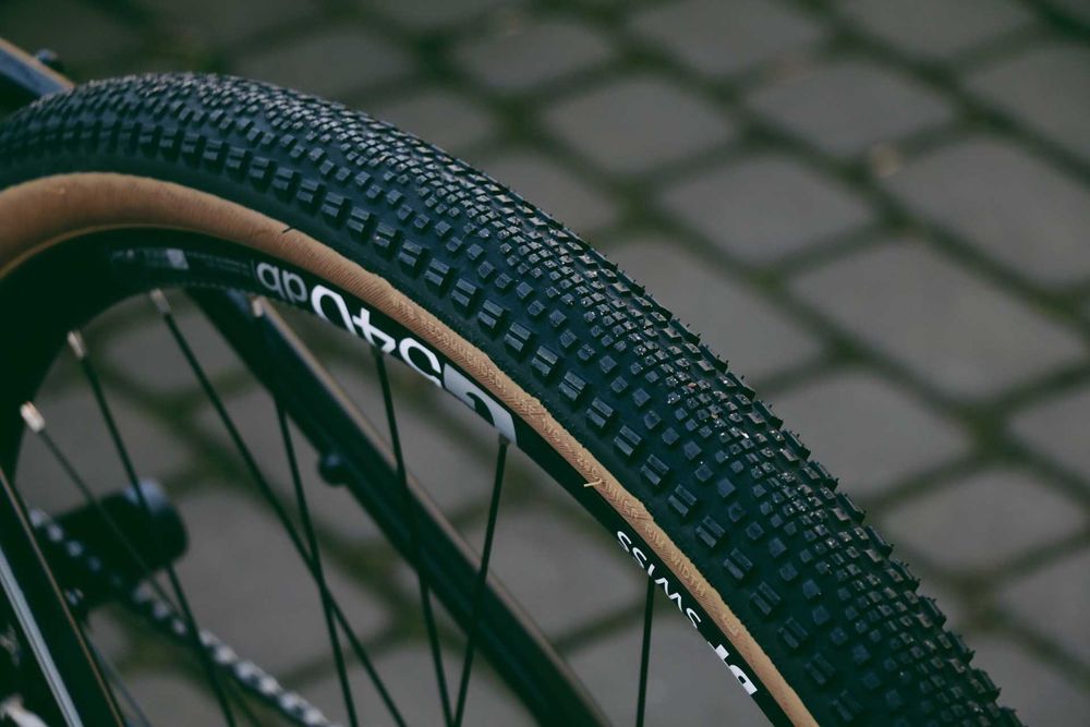 Kross Esker 6.0, czarny, rozm S, M, gravel, shimano grx, 2025,-30%