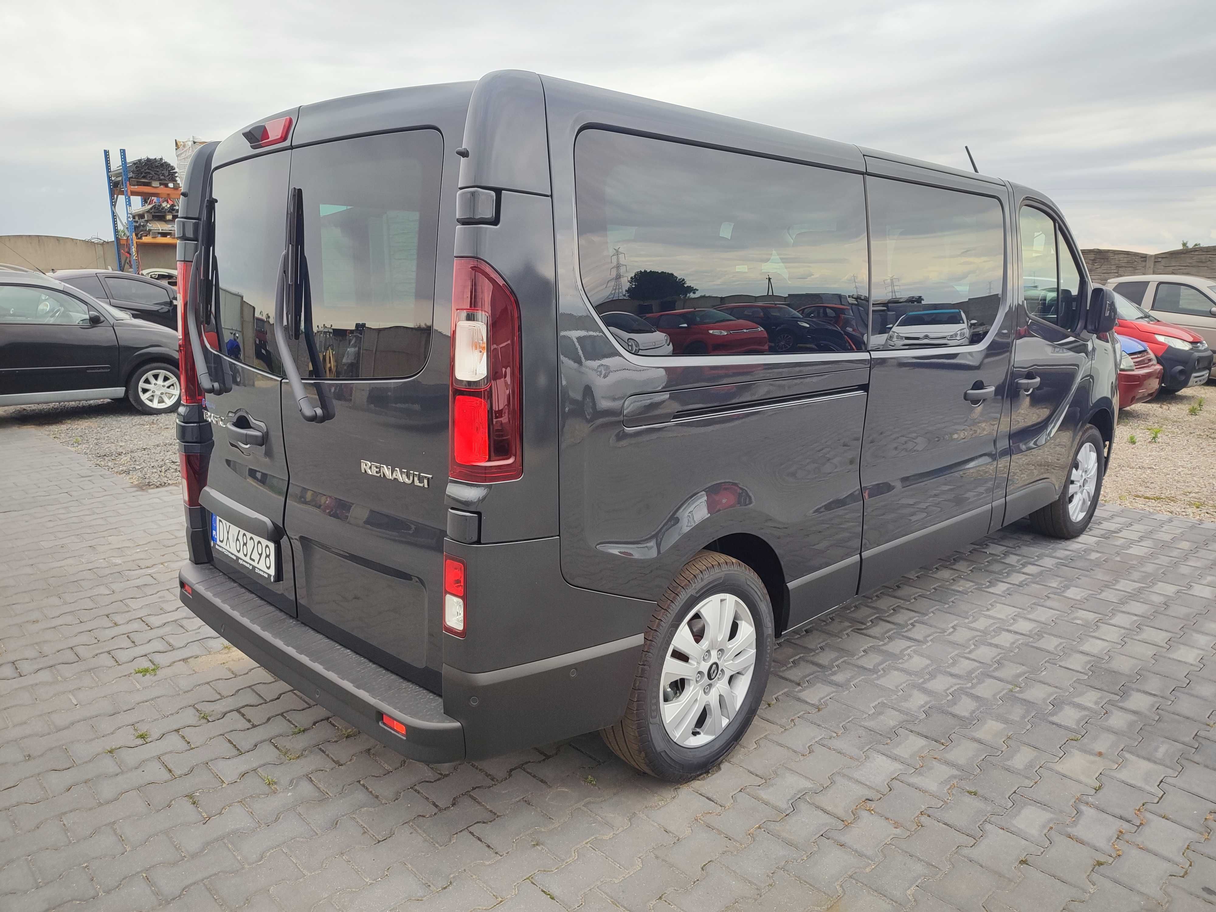 Wynajem bus 9 osobowy Renault Trafic Wolny termin 17-26.07