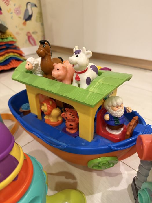 Будинок-сортер Hola та Ноєв ковчег Kiddy