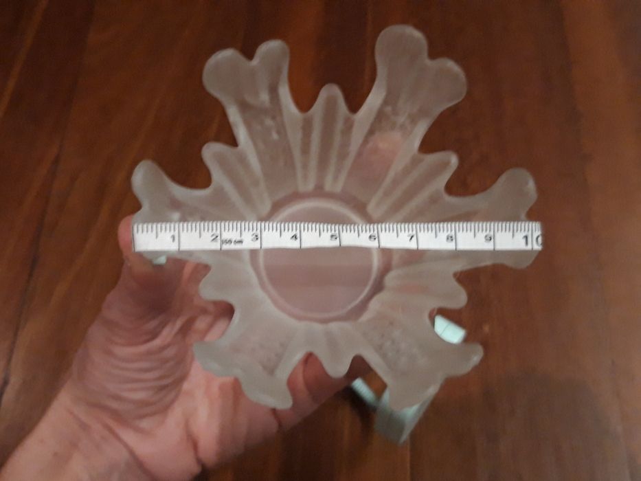 Pequena taça de vidro do deserto antiga