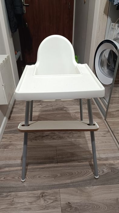 Krzesełko do karmienia antilop z podnozkiem