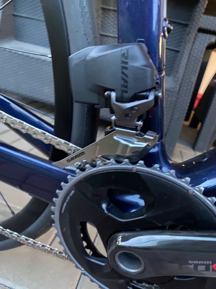 Scott Addict eRide 20 SRAM rival AXS