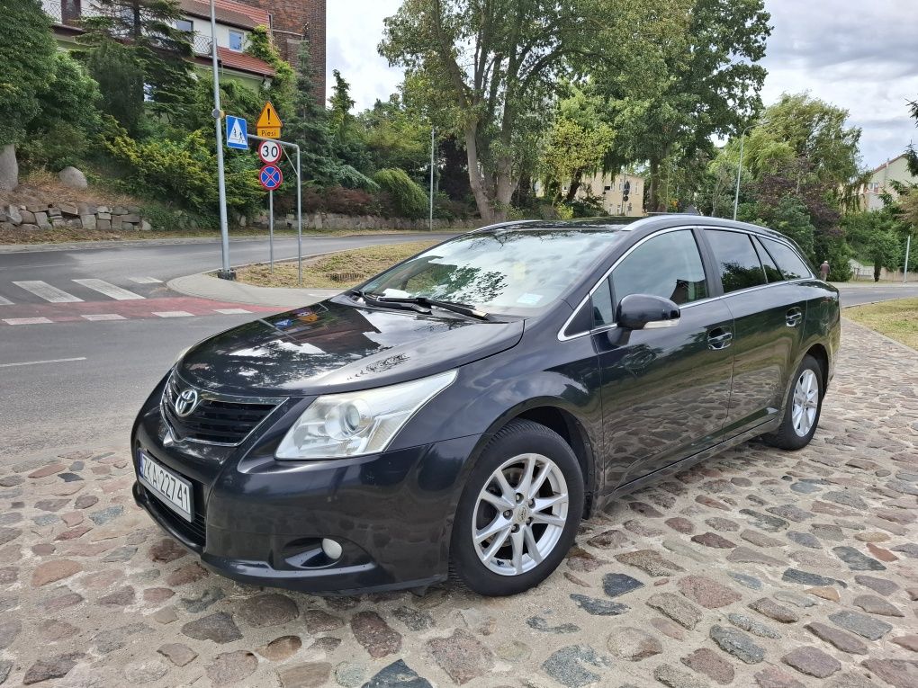 Toyota avensis T27
