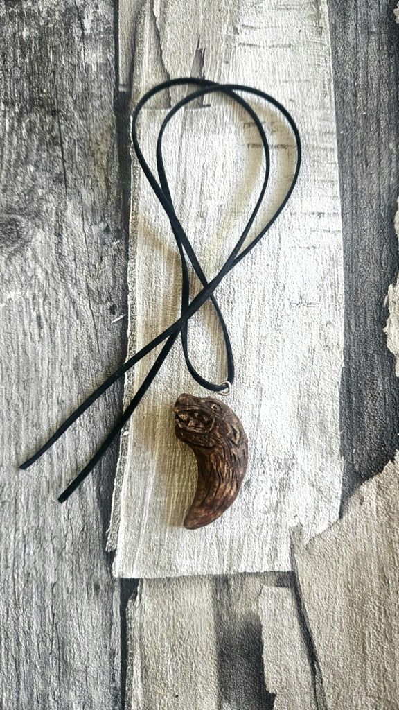 Duży wisior skandynawski wilk Fenrir kieł wikingów amulet talizman XL